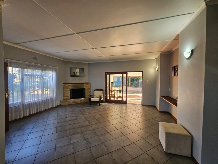 3 Bedroom Property for Sale in Dormehls Drift Western Cape